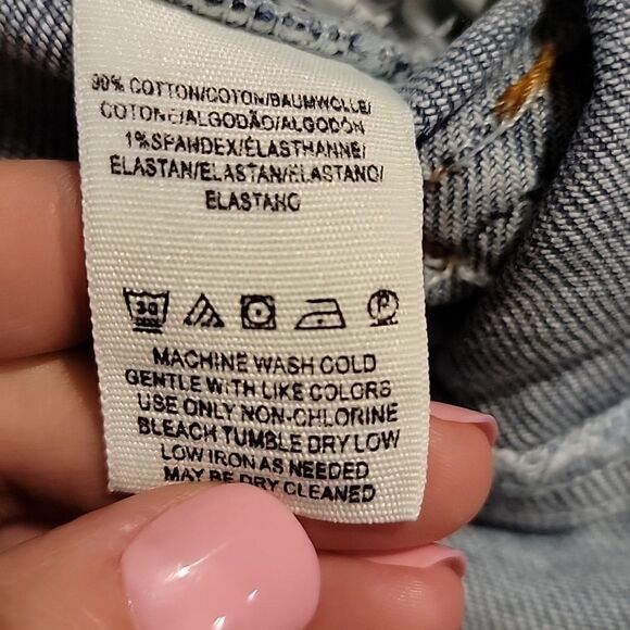 We The Free Raw Hem Avery Bermuda Denim Shorts size 26 - Picture 6 of 8